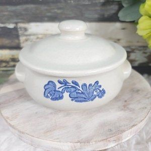 Vintage Pfaltzgraff Yorktowne Individual Casserole Dish with Lid Stoneware 305Y